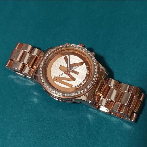 Michael Kors Tibby Rose Gold Watch - Picture 1 of 10